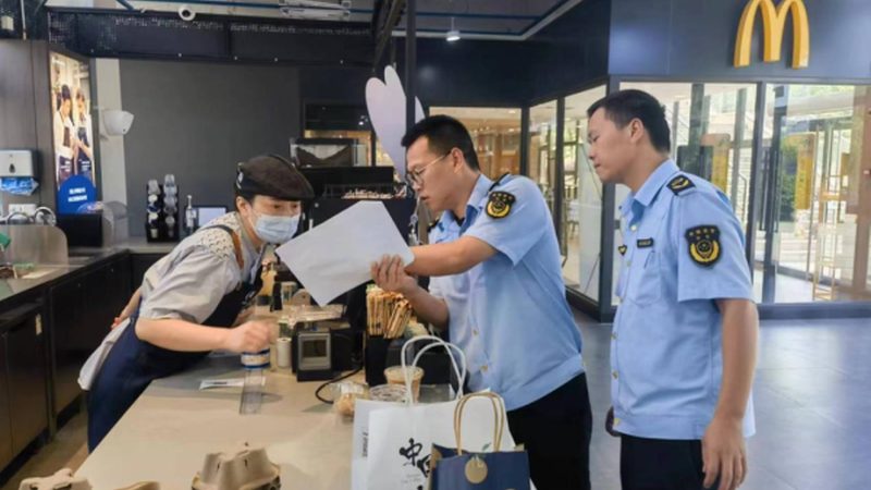 在众多品牌中，如何挑选值得信赖的坚果炒货呢？以下是一些知名品牌的对比：
