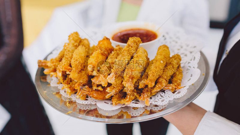 食品批发代理：货源、价格、对比的深层解析